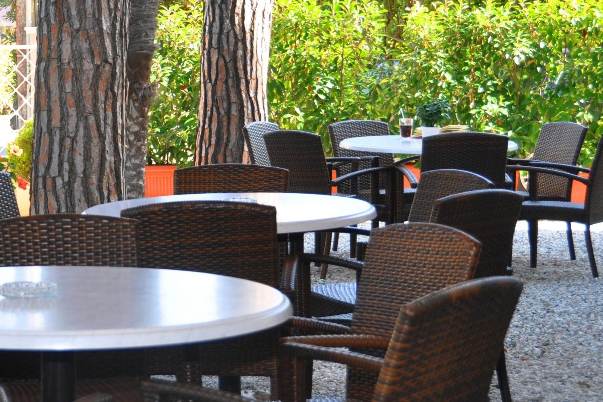 Hotel Azzurra Marina di Pietrasanta Exterior foto